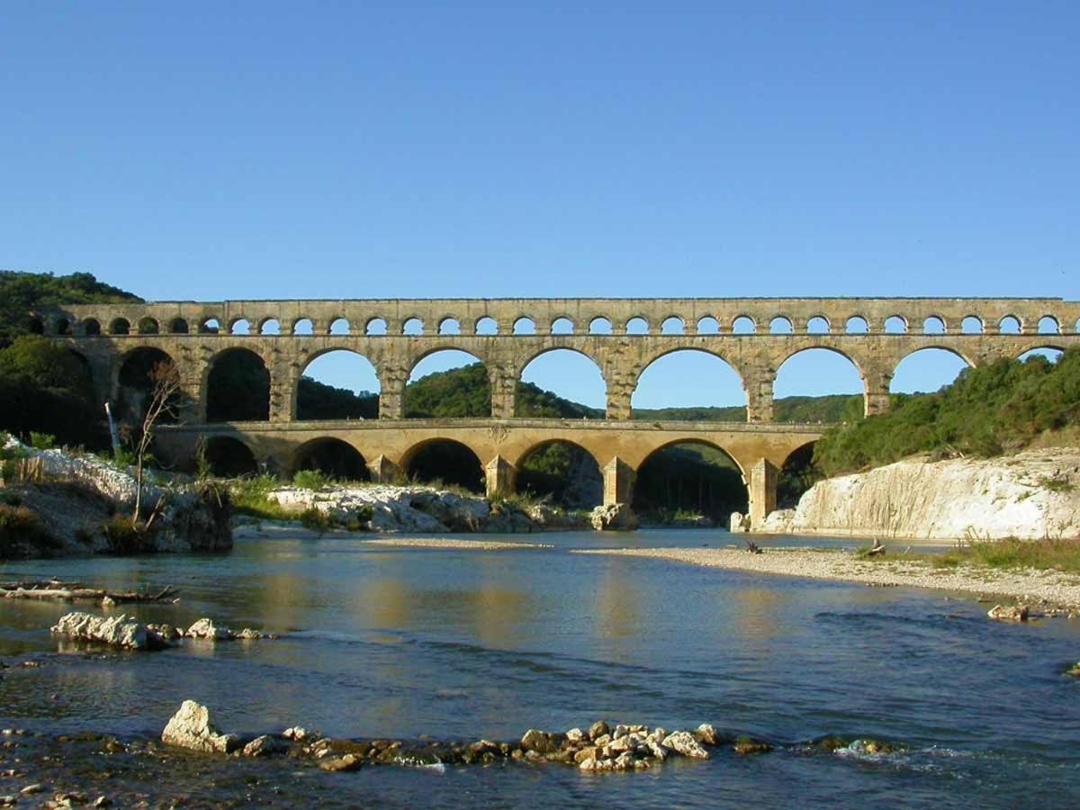 Gite Esprit Colibri Pont-Saint-Esprit Εξωτερικό φωτογραφία